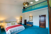 Robin Williams, Villa of Smiles