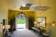 Robin Williams, Villa of Smiles