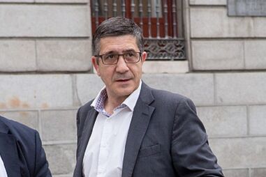 Patxi López, presidente do Congresso dos Deputados, Governo