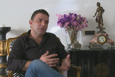 'Ex' de Romana acusa-a de várias traições