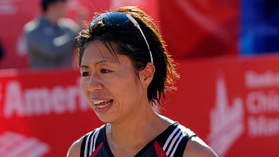 A japonesa Kayoko Fukushi venceu, pela segunda vez, a maratona de Osaka