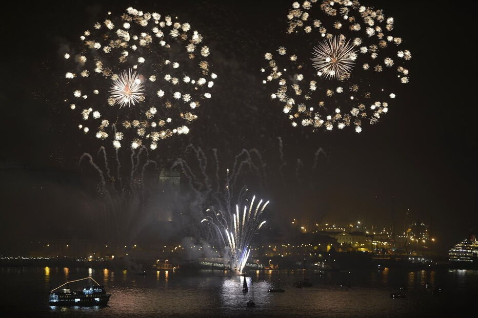 réveillon, passagem de ano, portugal, Lisboa, festa, música, fogo de artifício