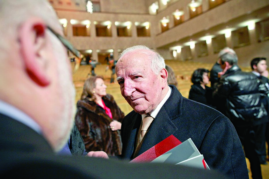 Eduardo Lourenço, galardão, ensaísta, júri