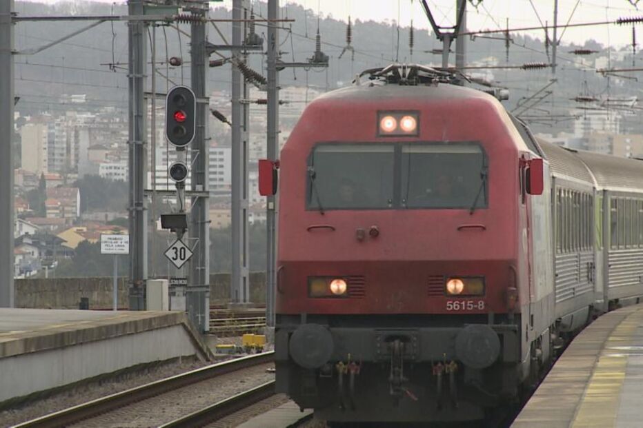 Comboio, acidente, Pombal, CP, Ana Portela, Albergaria dos Doze, transportes, transporte ferroviário, acidentes e desastres