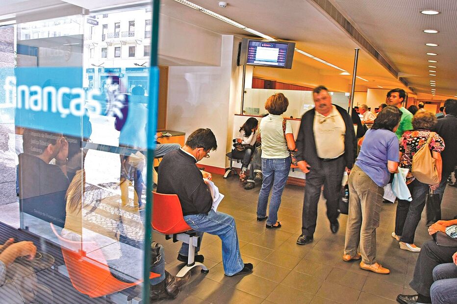 Fisco baralha 200 mil proprietários 