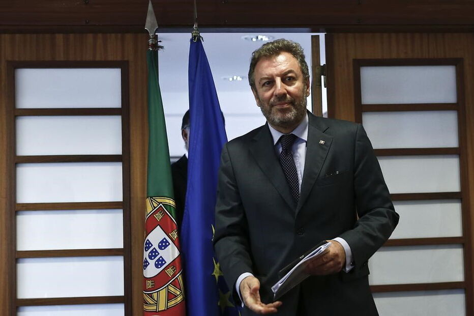 06-01-2016_03_37_02 21 nuno crato.jpg