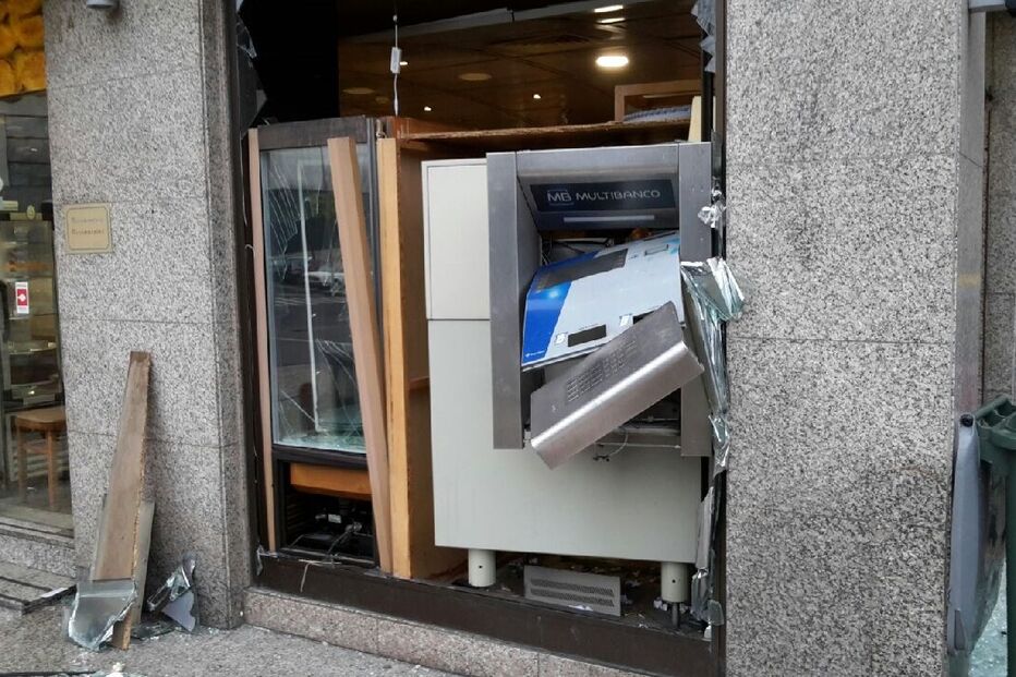 caixa multibanco, explosão