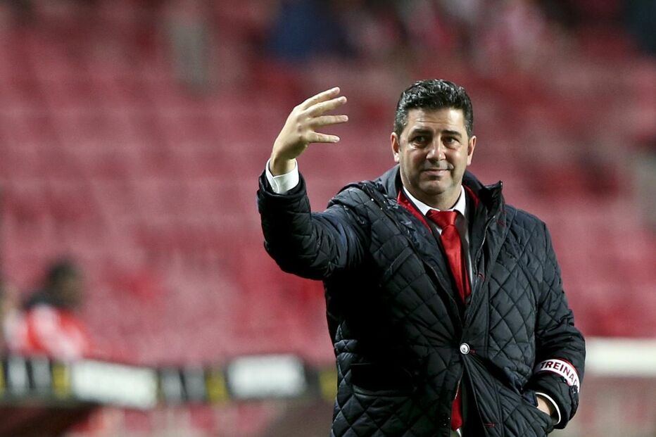 Benfica, Nacional, Estádio da Madeira, Manuel Machado, Rui Vitória, desporto, futebol