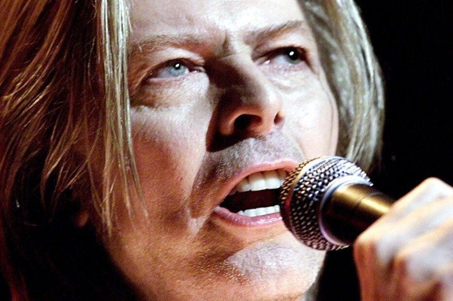 David Bowie, Reino Unido, cancro, música