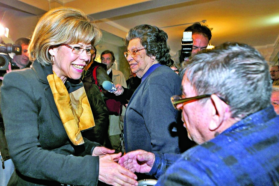 Belém aponta baterias a Sampaio da Nóvoa 