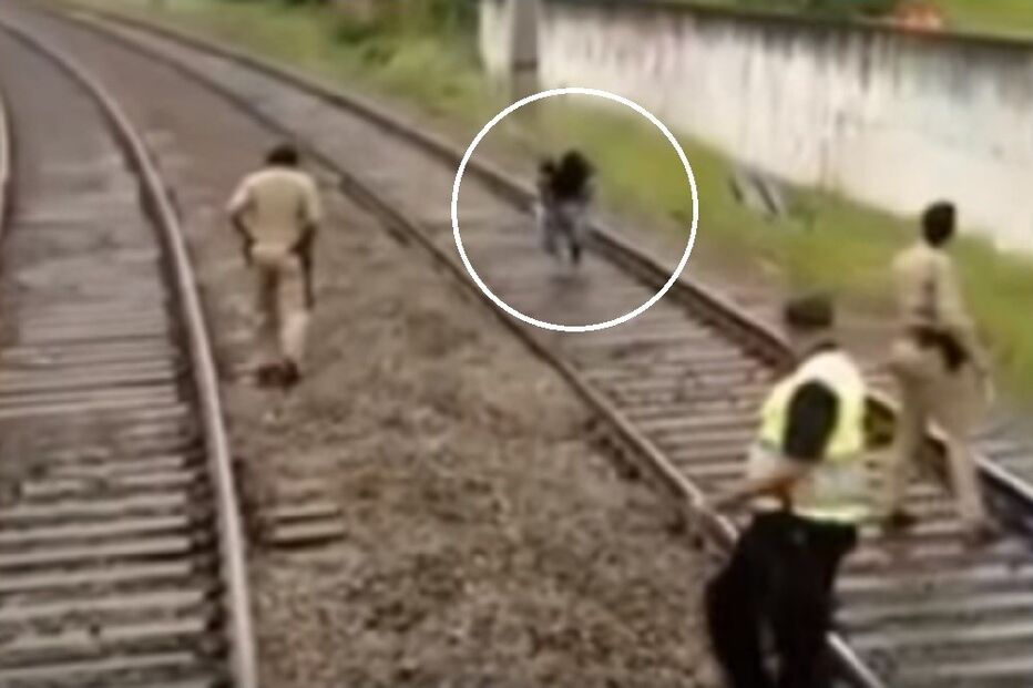 Companhia Paulista de Trens Metropolitanos, CPTM, São Paulo, Brasil, Estação de Perus, Linha 7 Rubi