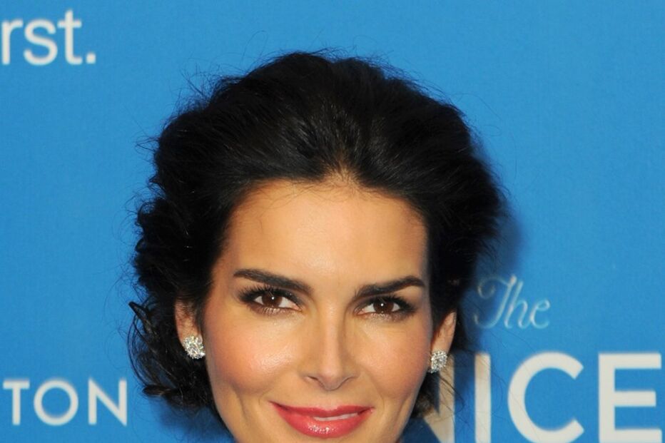 Angie Harmon