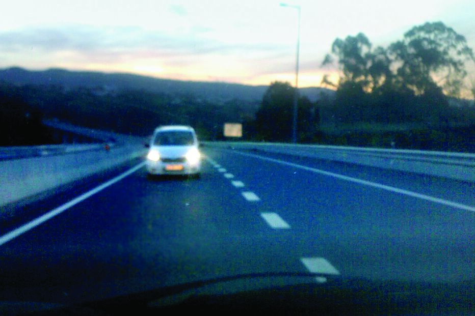 Automobilistas, IC9, infrator, contramão, pânico, idoso