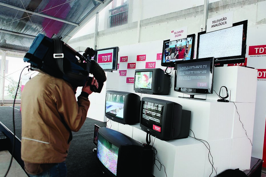 Parlamento, RTP, TDT, Governo