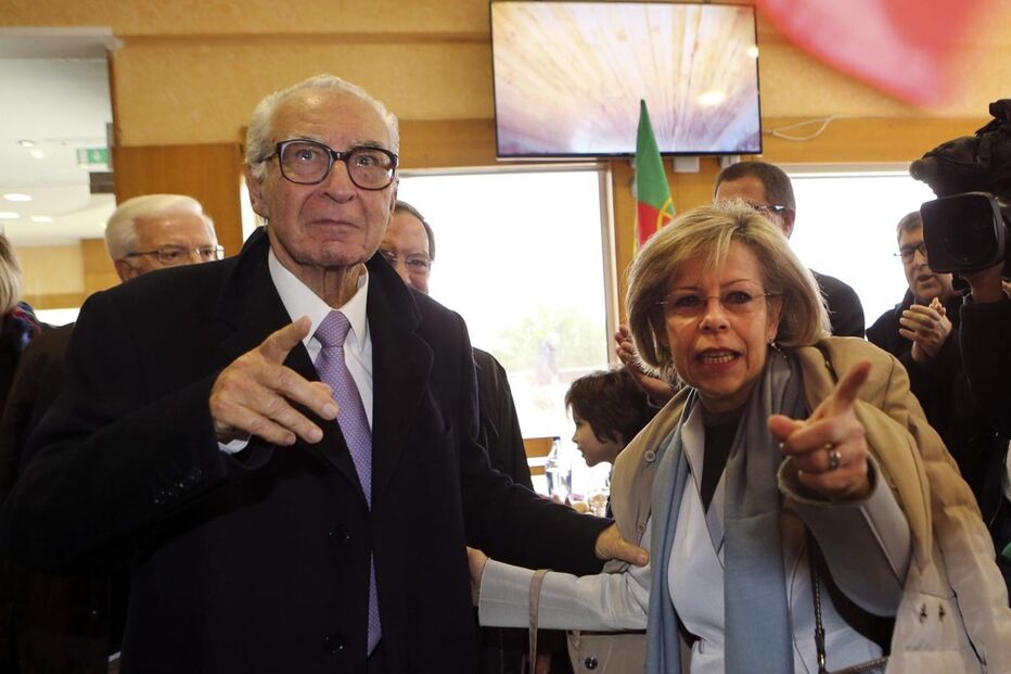 Almeida Santos, Maria de Belém