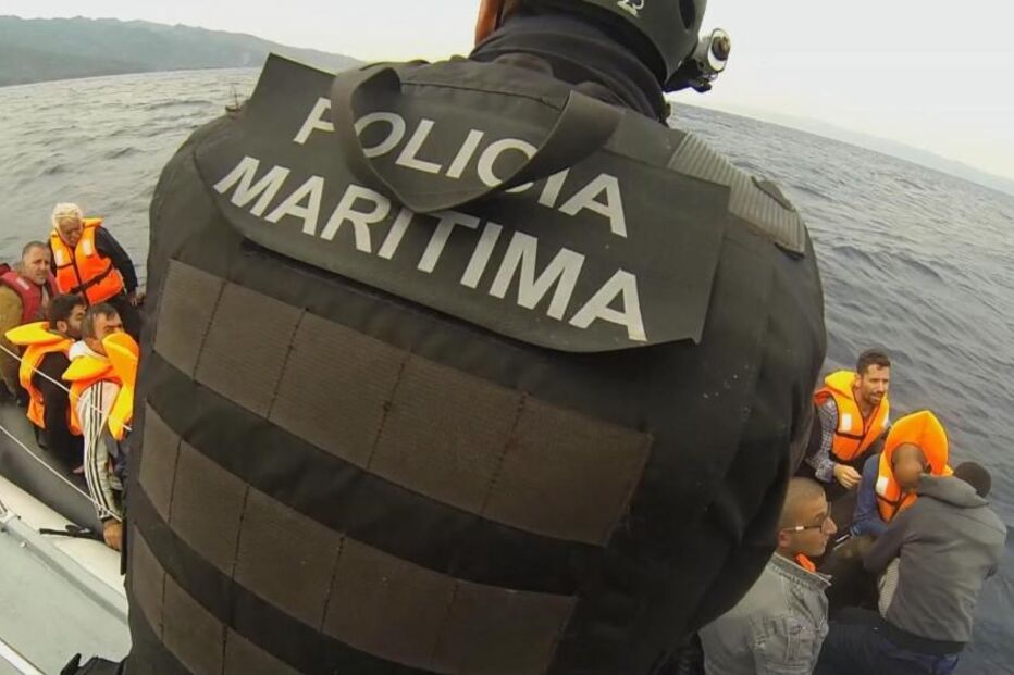 Lesbos, Polícia Marítima, questões sociais, migrantes
