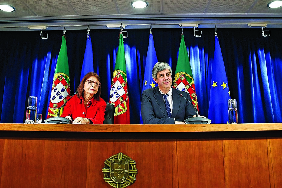 Governo corta défice para os 2,6% este ano 