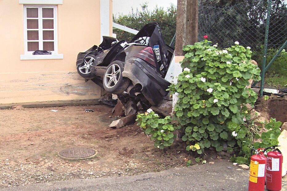 Dois feridos graves em quatro acidentes 