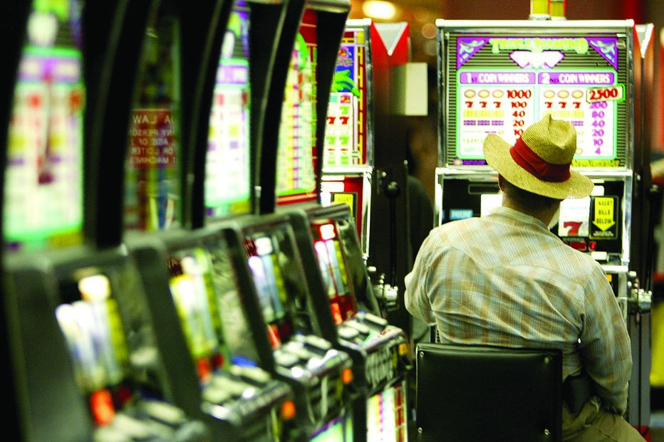 Casino Estoril condenado a pagar 80 mil a viciado 