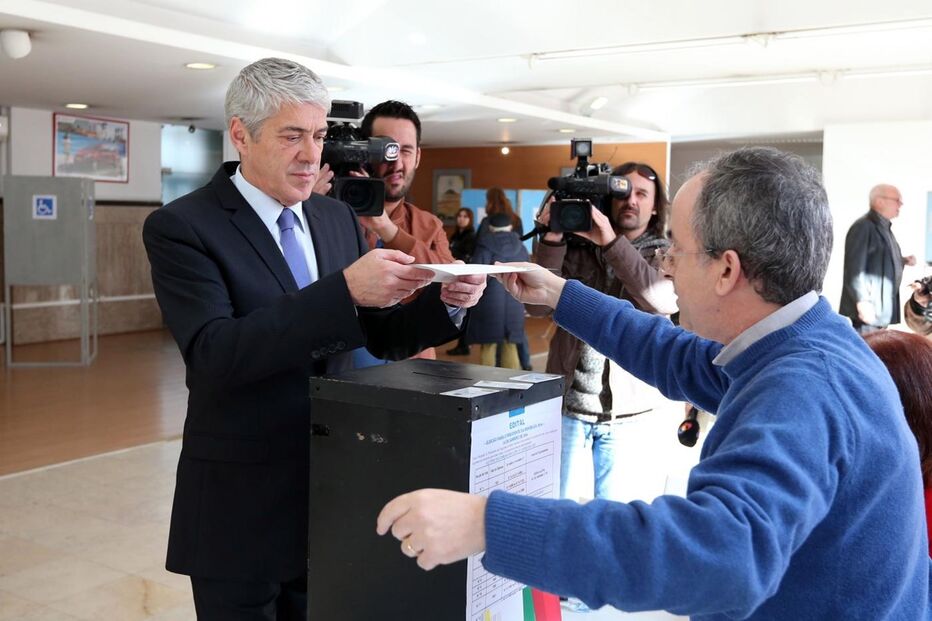 presidenciais, eleições, voto, Maria de Belém, Jorge Sequeira, Sampaio da Nóvoa, Jerónimo de Sousa, António Costa, Edgar Silva, Marisa Matias, Mário Soares, Vitorino Silva, Catarina Martins, Pedro Passos Coelho, José Sócrates, Jorge Sampaio, Assunção Cristas, Cândido Ferreira, Paulo Portas