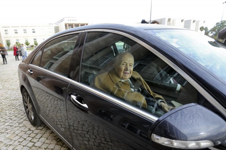 presidenciais, eleições, voto, Maria de Belém, Jorge Sequeira, Sampaio da Nóvoa, Jerónimo de Sousa, António Costa, Edgar Silva, Marisa Matias, Mário Soares, Vitorino Silva, Catarina Martins, Pedro Passos Coelho, José Sócrates, Jorge Sampaio, Assunção Cristas, Cândido Ferreira, Paulo Portas
