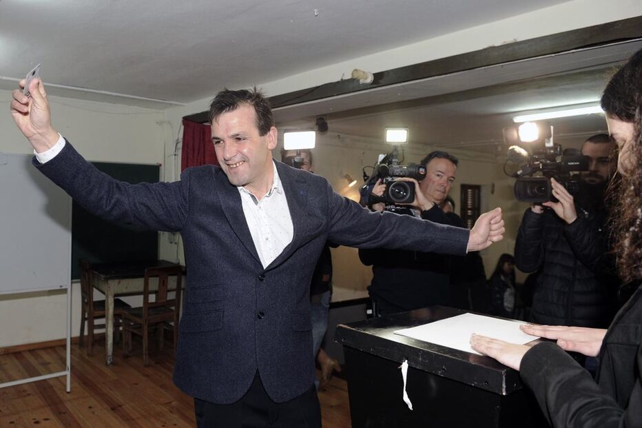 presidenciais, eleições, voto, Maria de Belém, Jorge Sequeira, Sampaio da Nóvoa, Jerónimo de Sousa, António Costa, Edgar Silva, Marisa Matias, Mário Soares, Vitorino Silva, Catarina Martins, Pedro Passos Coelho, José Sócrates, Jorge Sampaio, Assunção Cristas, Cândido Ferreira, Paulo Portas