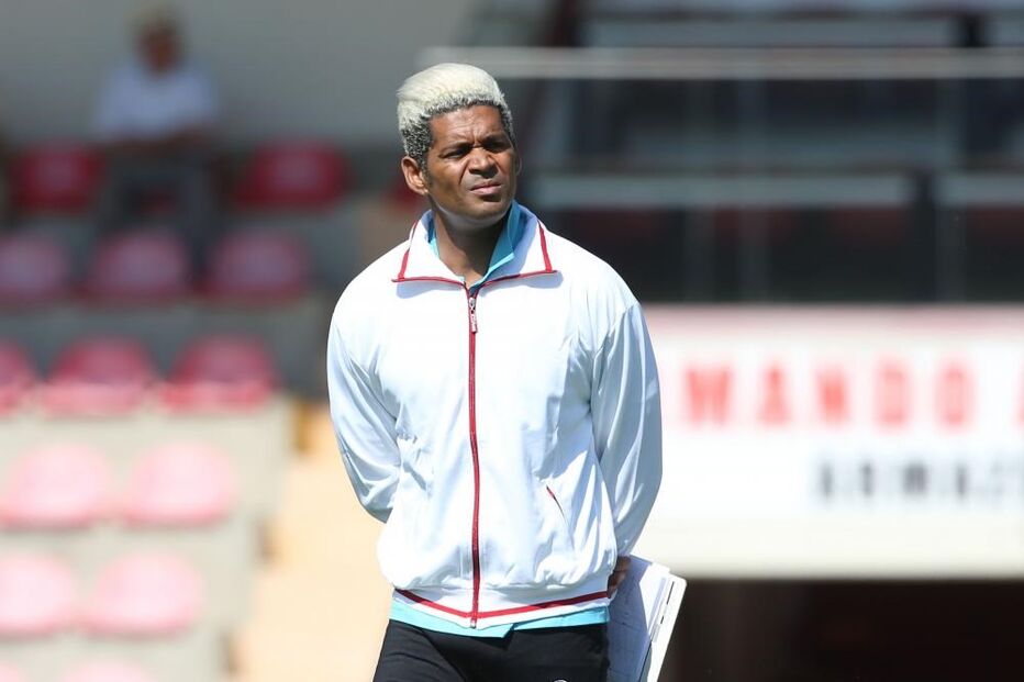Abel Xavier, Moçambique, Alberto Simango Júnior, desporto, futebol