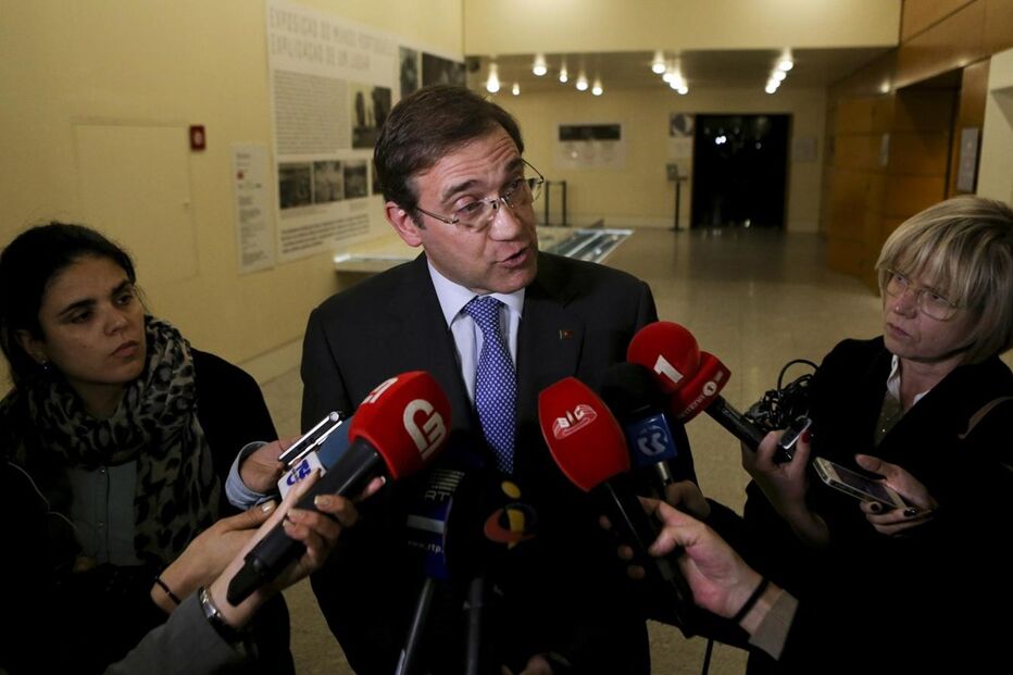 PSD, Pedro Passos Coelho, Governo, António Costa, Orçamento do Estado, Comissão Europeia, Programa de Estabilidade, economia, negócios e finanças