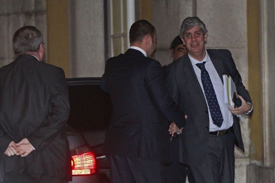 Comissão Europeia, Governo, Orçamento de Estado, CE, Ministério das Finanças, Bruxelas, Parlamento, António Costa, Passos Coelho, Mário Centeno, PSD, CDS, PCP