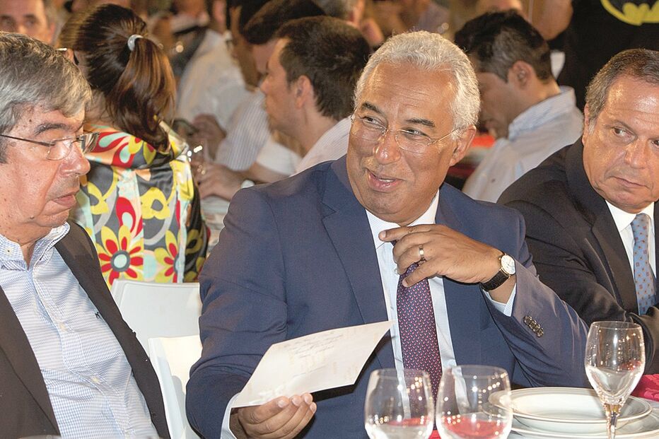 31-01-2016_03_38_20 31 cafes apertam costa.jpg