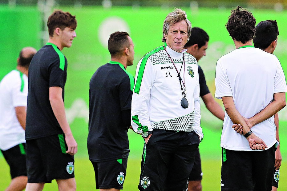 Jesus aponta      ao FC Porto  