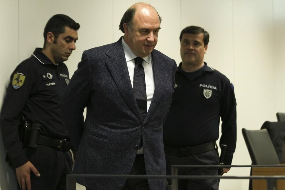 Benfica, Estabelecimento Prisional da Carregueira, crime, lei e justiça, Vale e Azevedo