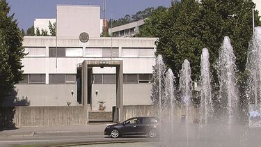 Jovem agride e ameaça várias pessoas no centro de Guimarães