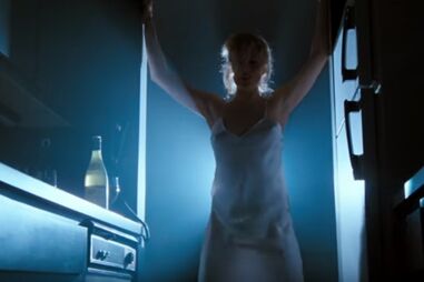 Cena de strip em 'Nove Semanas e Meia'