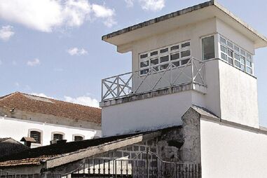 Suspeito de pornografia e abuso sexual está preso na cadeia de Braga