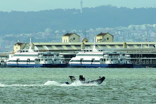 Desaparece em braço do rio Tejo  