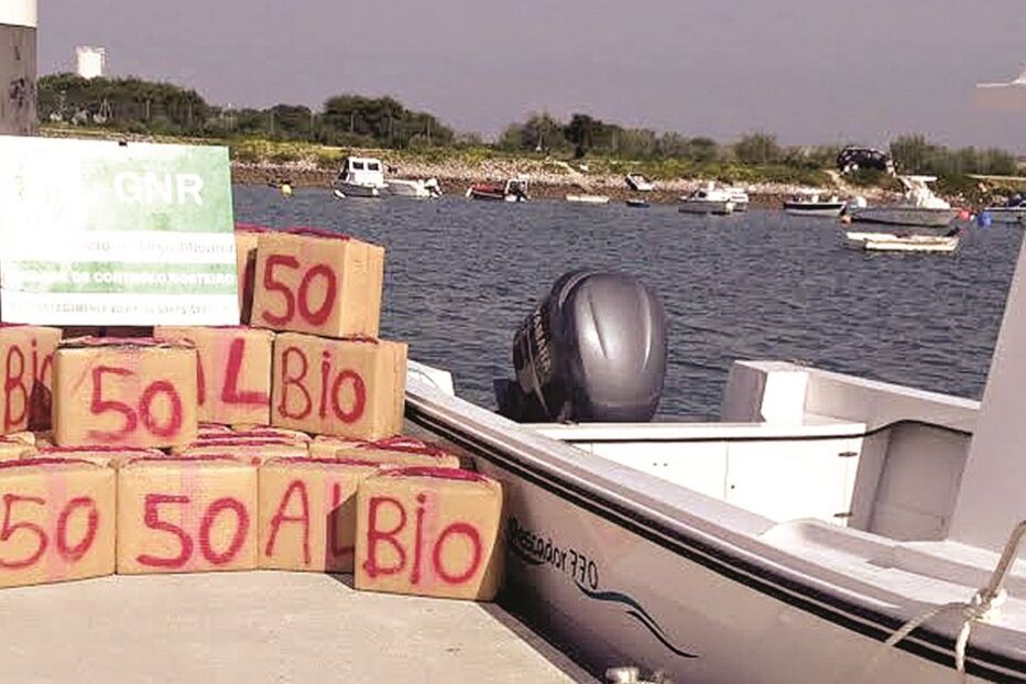 embarcação, haxixe, GNR, Algarve,Controlo Costeiro, Guadiana, rio,Vila Real de Santo António