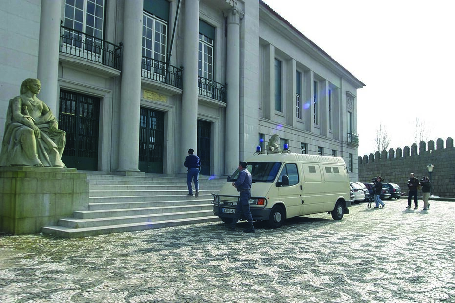 Gang do alcatrão, pagamento, vítimas, crime, Silveiros, Guimarães, Norte, Minho, Algarve