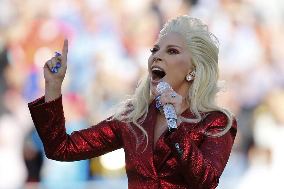 Lady Gaga, hino, EUA, Super Bowl, Beyoncé, futebol americano