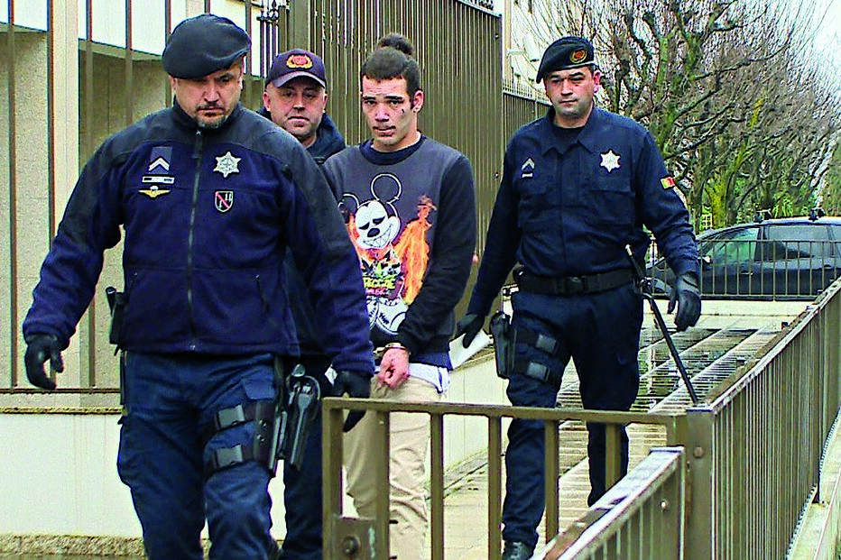 Atraído a sexo acaba condenado por crime 