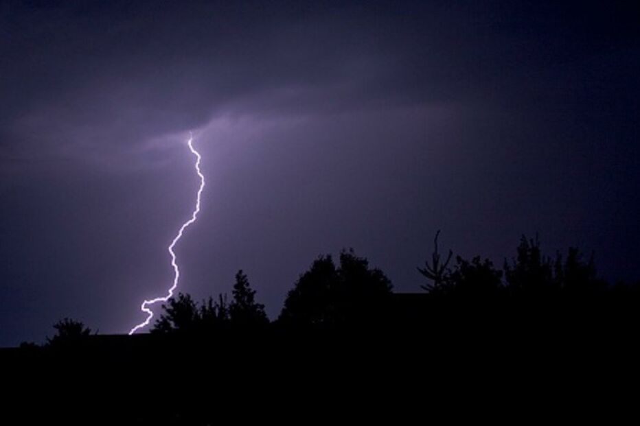 09-02-2016_11_43_28 thunder.jpg