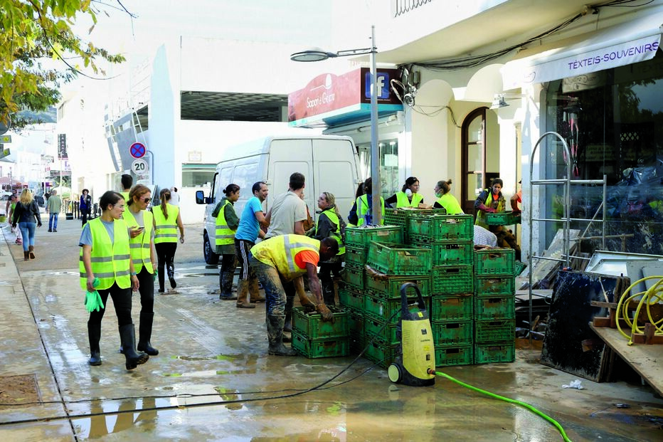 Guerra política atrapalha apoios 