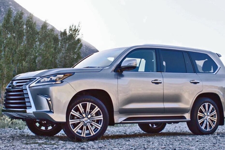 Lionel Messi, jogador, automóveis, carro, Ferrari 335 S Spider Scaglietti, Ferrari F 430 Spider, Audi R8, Maserati GranTurismo, Audi Q7, Dodge Charger SRT8, Lexus LX 570