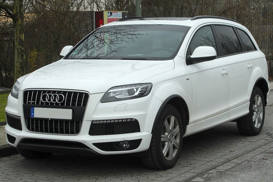 11-02-2016_09_04_00 Audi_Q7_(Facelift)_front_20110115.jpg