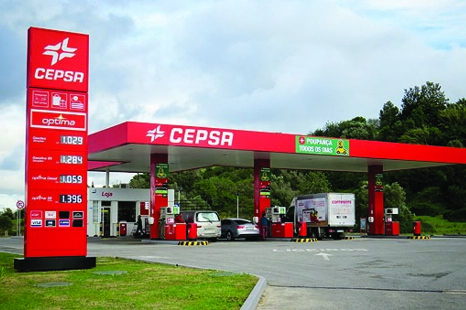 Bombas de gasolina assaltadas de seguida 