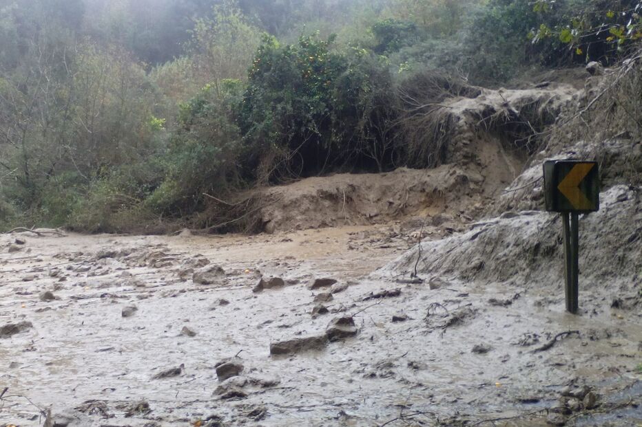 mau tempo, deslizamento de terras, Resende