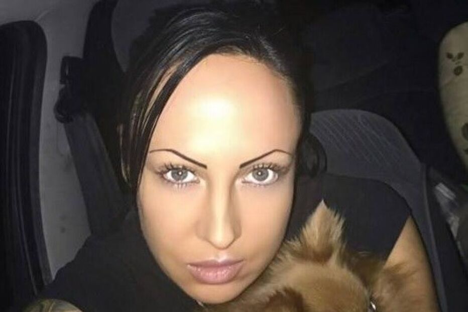 Evangelina Tsadiosou, Reino Unido, Toronto, Canadá, Darryyl Fancey