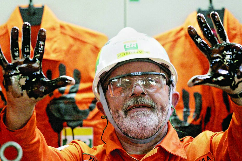 Lula da Silva, propriedades, Lava Jato, Brasil, Triplex, Dilma, investigação