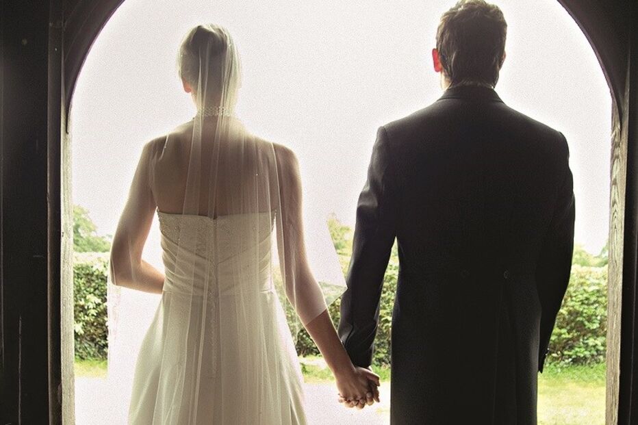 casamentos, ilegais, imigrantes, legalização, conservatória, crime, uniões fictícias