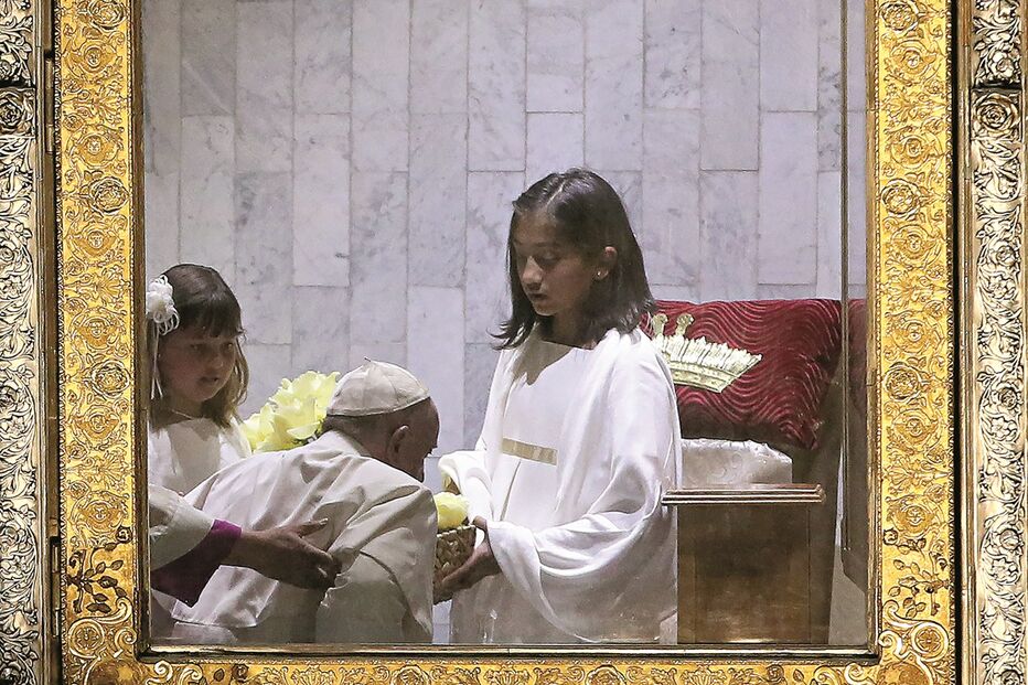 Papa, Sumo Pontífice, queda, Vaticano, Francisco, México
